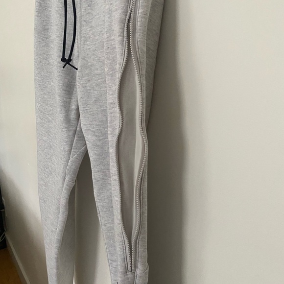 Adidas sweatpants - Picture 3 of 7
